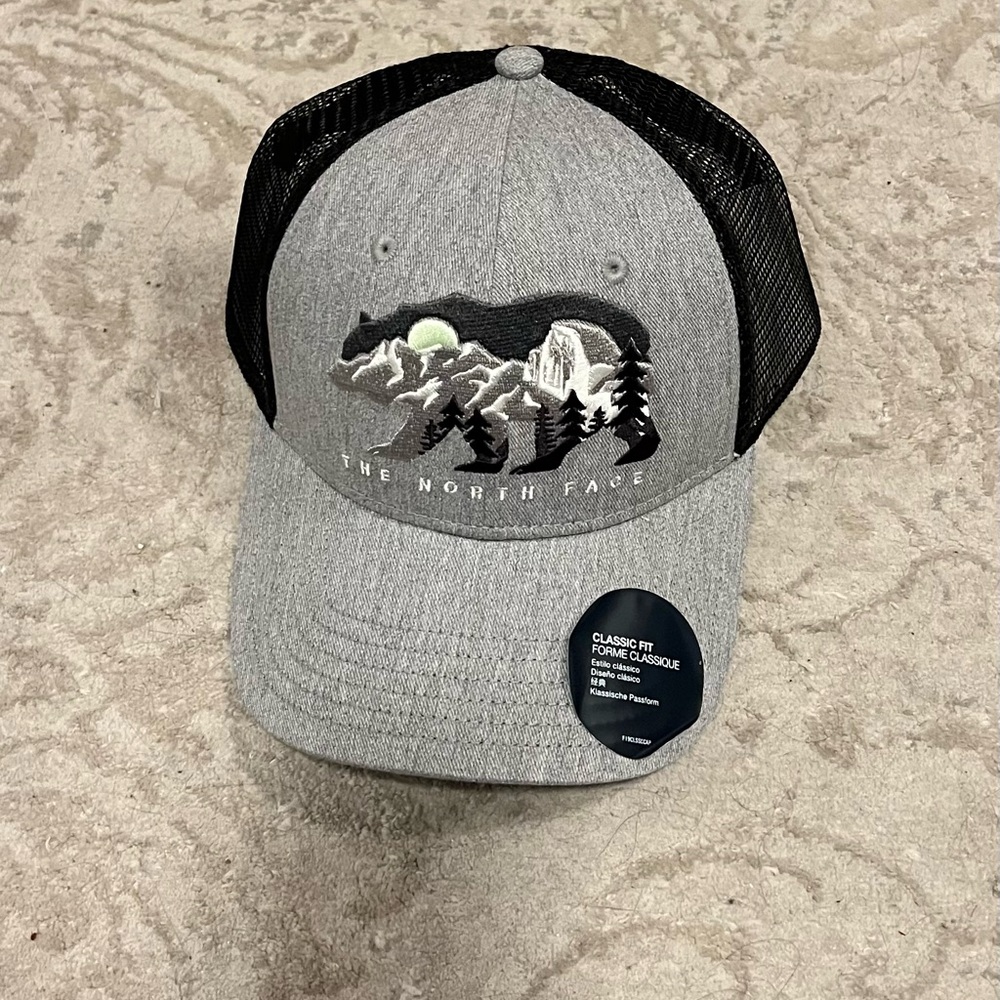 NF  Black Mesh Cap